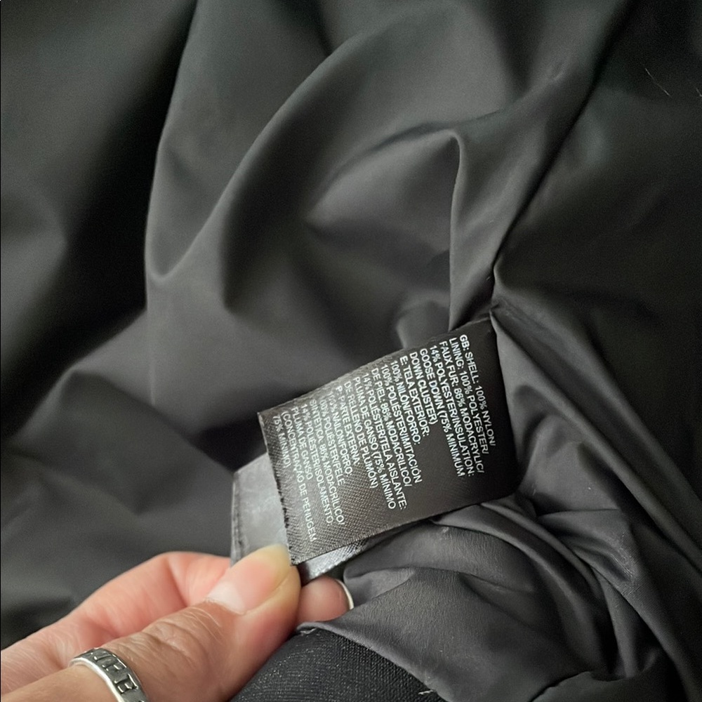 The North Face Black Puffer Jacket - Picture 8 of 14
